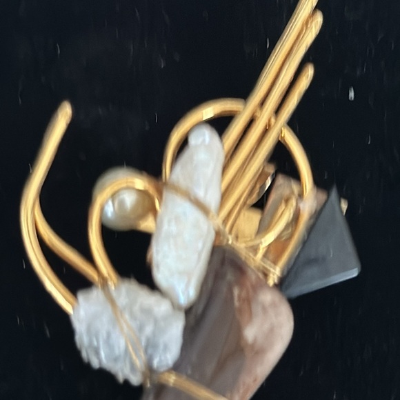 Custom brooch I did not get it tested has semi precious stones pearls crystals - Picture 7 of 13